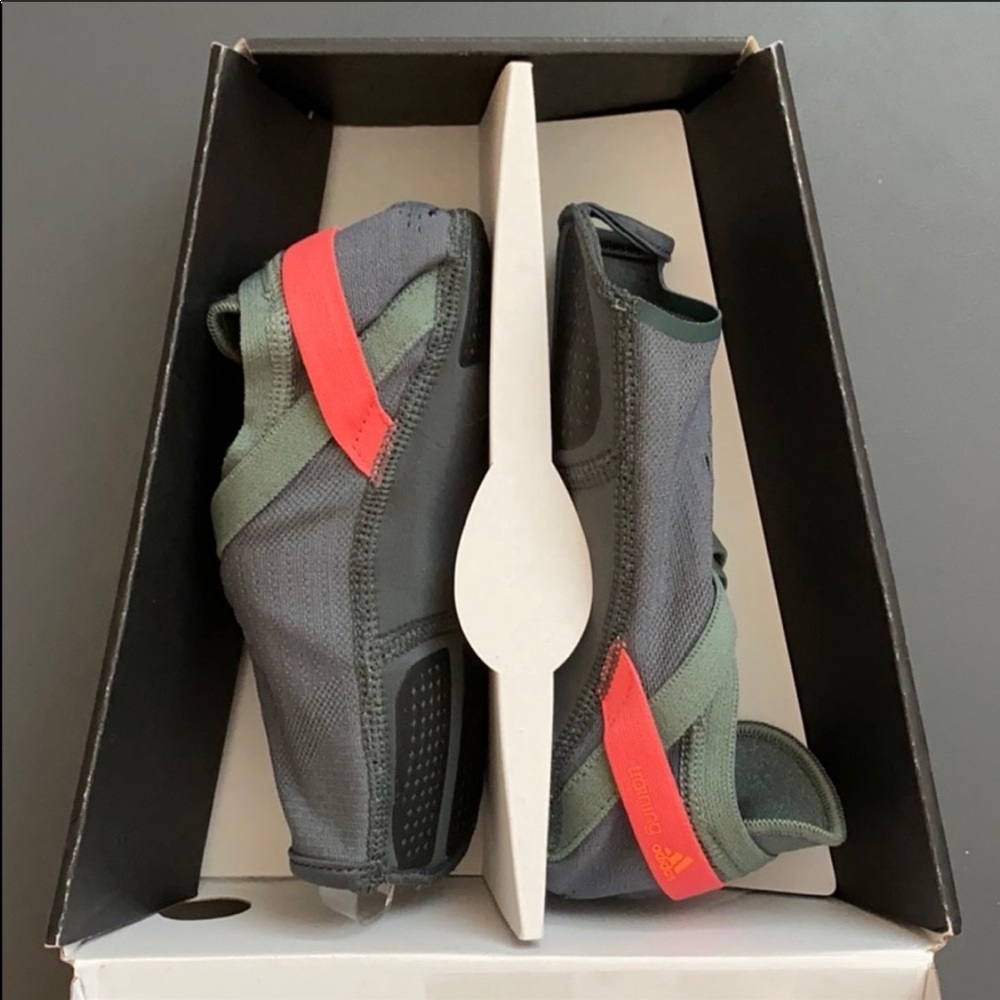 Adidas Crazy Move Studio shoes 6.5